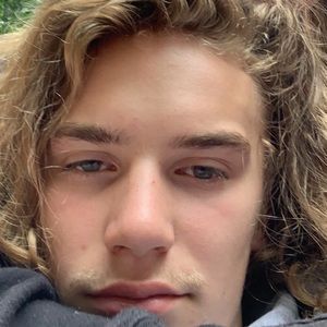 Meet your Posher, Ethan